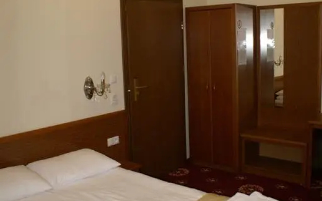Hotel President