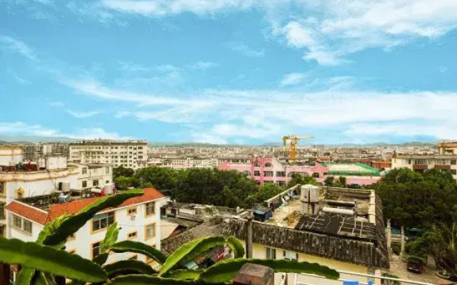 Rongshe Homestay (Daijia Alley)