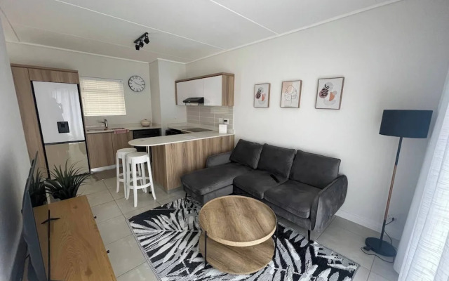 Serene 1-bedroom Apartment in Ballito With Shared Pool