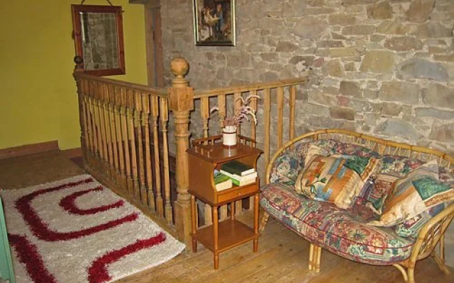 House Glenrath Anttola
