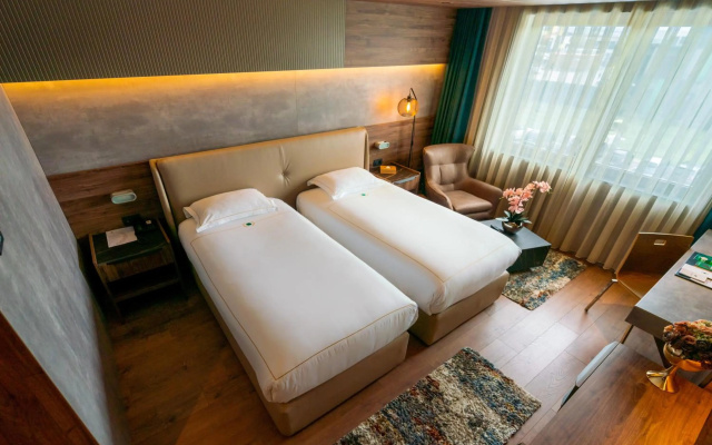 Emerald Hotel Pristina, Kosovo