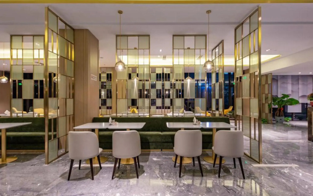 Yuemu Jiayuan Hotel