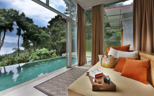 Ambong Pool Villas
