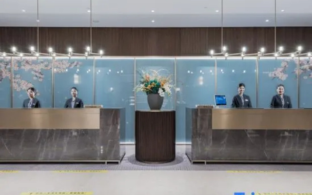 Zhongzhou International Hotel (Hebidong Railway Station Hotel)