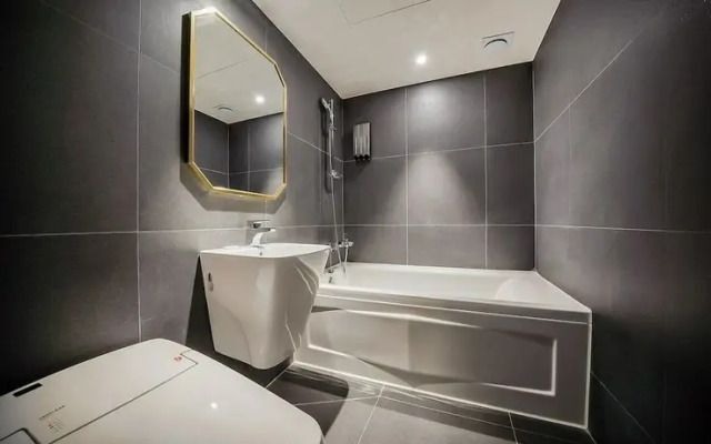 Hongdae The Gray HOTEL