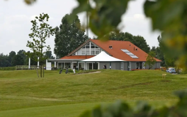 Attractive Holiday Home in Zeewolde near Veluwemeer Lake