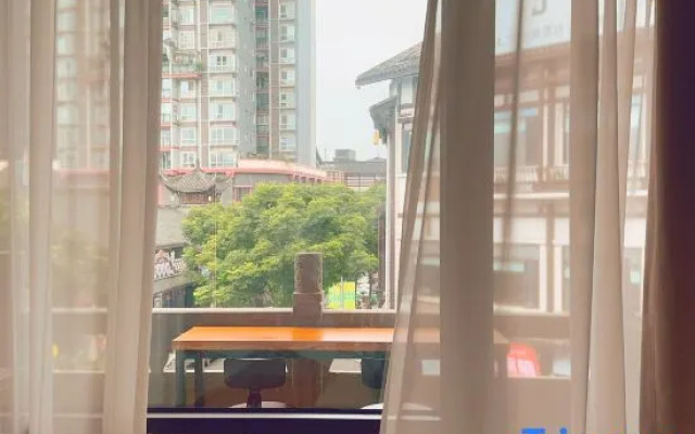 Yue Leshan River View Hotel(Shangzhongshun commercial street branch)