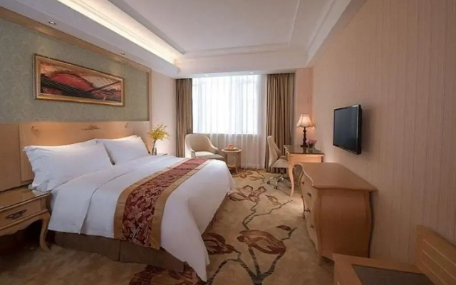 Vienna Hotel (Guangzhou Baiyun Airport Zhongluotan)