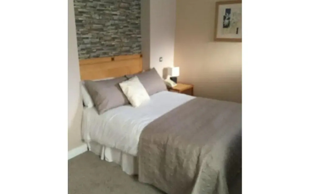 Kilmorey Arms Hotel