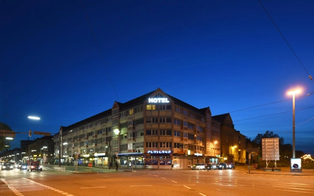 hotelImage