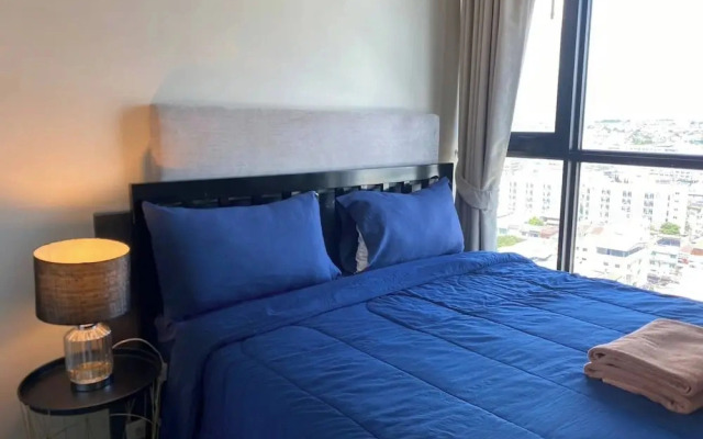 2 Bed Room Great Location & Pool