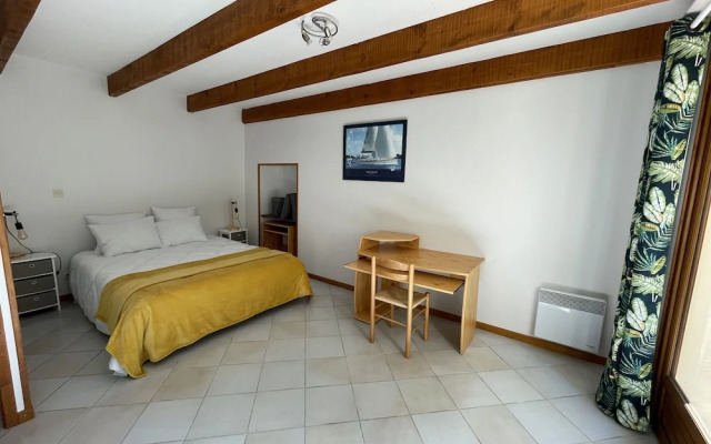 Les Trois Cèdres