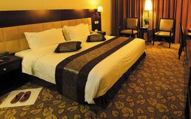 Golden Palace Hotel
