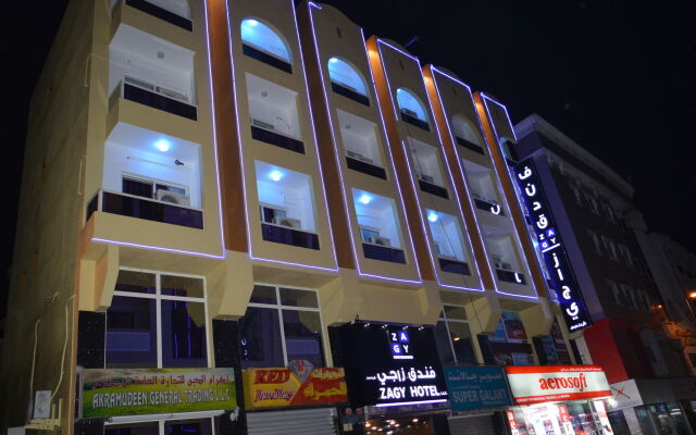 Zagy Hotel вид на фасад