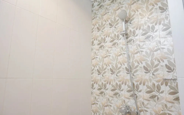 Cozy and Spacious 2Br Apartment at Simprug Park Residences