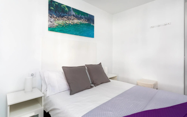 Home2Book Las Américas Bright Apartment