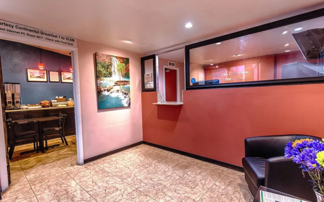 Travelodge Phoenix Downtown