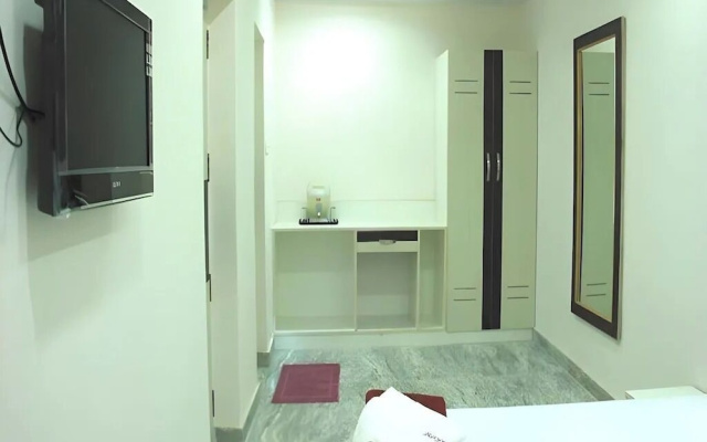 Rayas Executive Homes