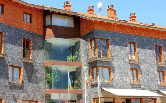 Hotel Conde De Badaran
