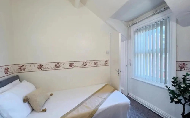 Oyo Lily Hotel Blackpool