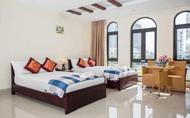 Johnny Hotel