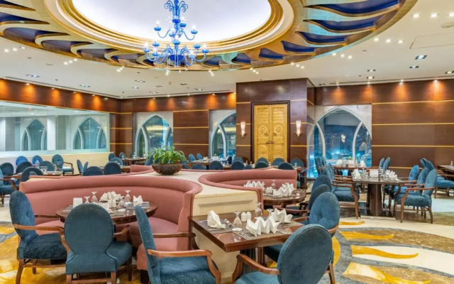 Отель Al Marwa Rayhaan by Rotana