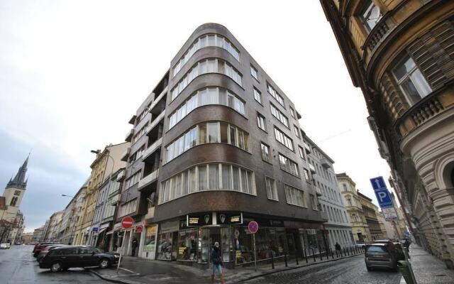 Апартаменты Reznicka ApartMeet вид на фасад