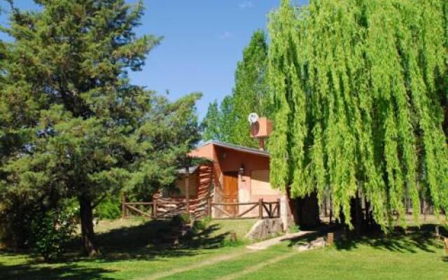 Отель Cabañas Canaán Аргентина, Сан-Рафаэль - отзывы, цены и фото номеров - забронировать отель Cabañas Canaán онлайн вид на фасад