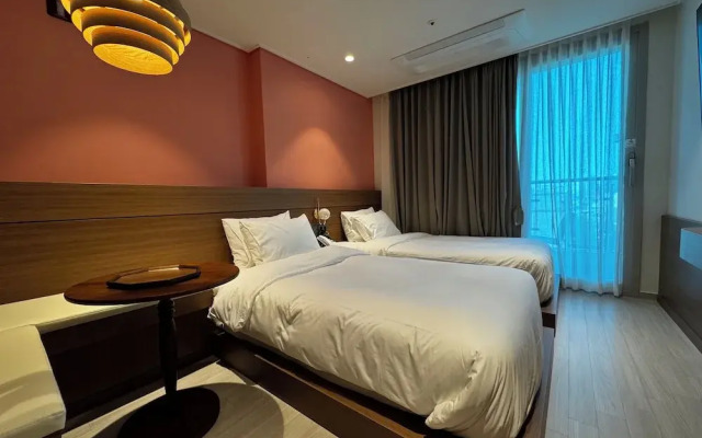 Hotelaround Sokcho
