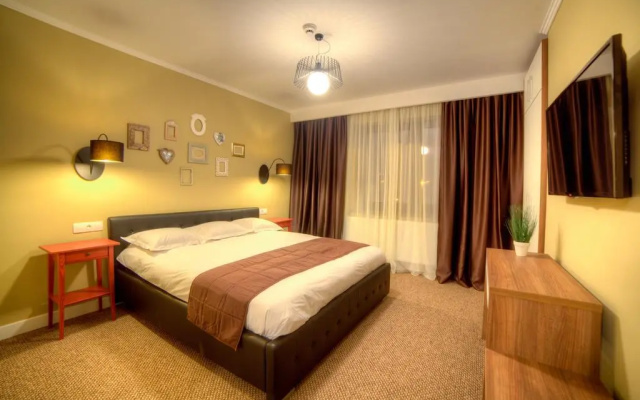 Отель UpperHouse Suites & More