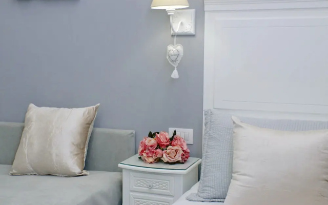 Roman Holiday Suites