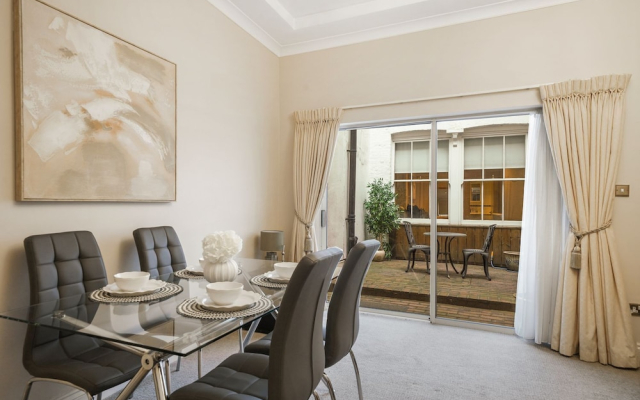 Hertford Flat 1