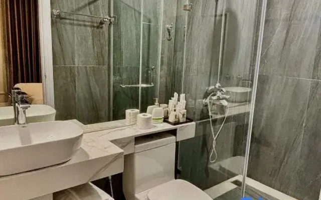 Westlake Pearl Suites & Spa 2 - By Pegasy Group