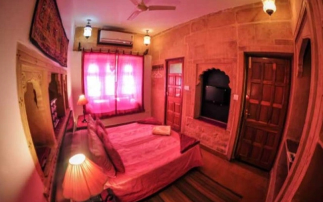 hotelImage