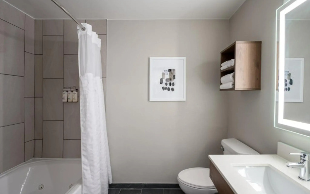 Staybridge Suites West Des Moines by IHG