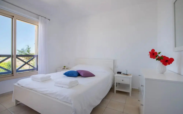 Resitour - Perneri Villas