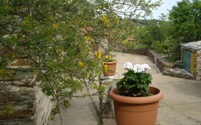 Rural Farmhouse in Valencia de Alcántara With Pool