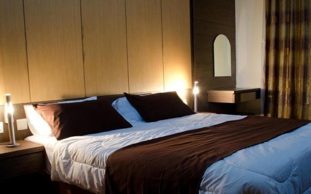 Gold Leaf Hotel