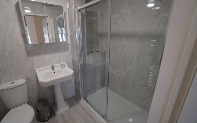 Arbourfield Lodge | Serviced Accomodation