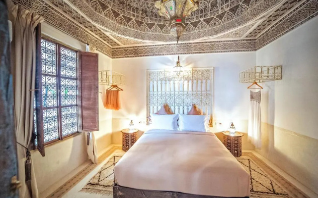 Marrakesh Villa Sleeps 14 with Pool