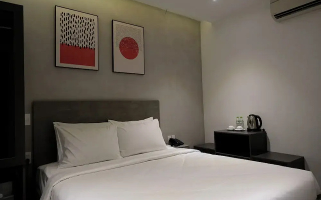 Nicecy Hotel - 218 Le Thanh Ton Street