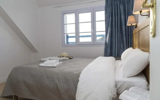 Apartment in Tregastel Near Renote Island