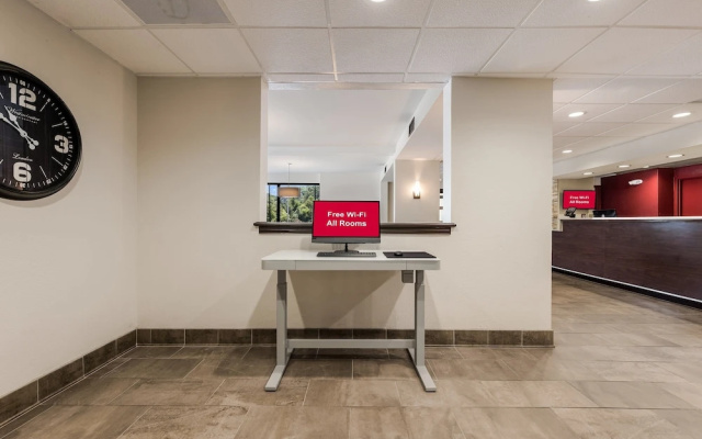 Baymont Inn & Suites