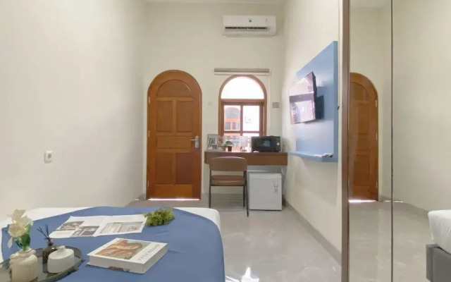 Trendy And Comfy Studio (No Kitchen) At Celebrity Mansion