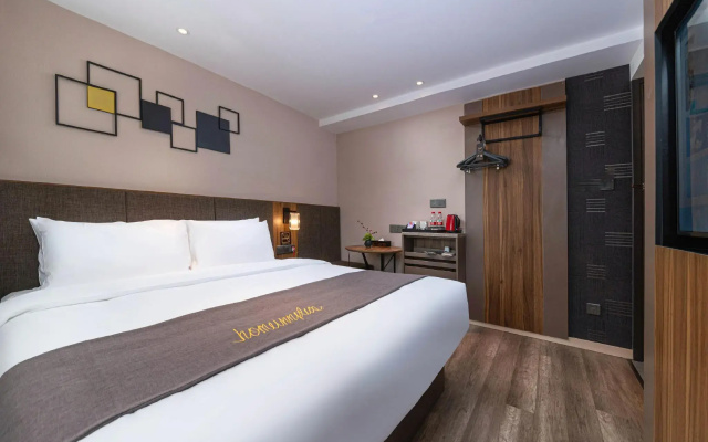 Homeinn Hotel (Zhuhai Gongbei Port Pedestrian Street)