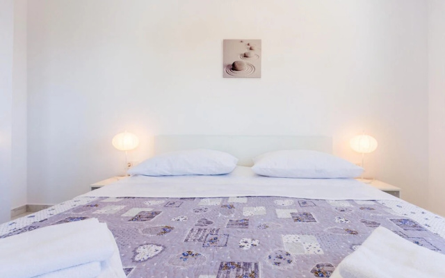 Amazing Home in Linardici With Wifi and 4 Bedrooms