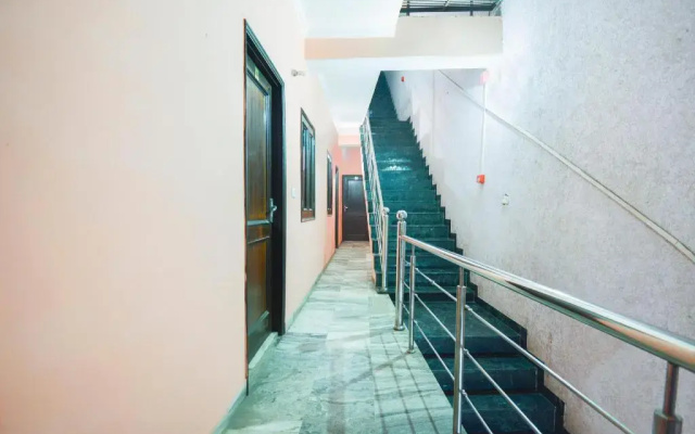 Hotel Kulwants by OYO Rooms