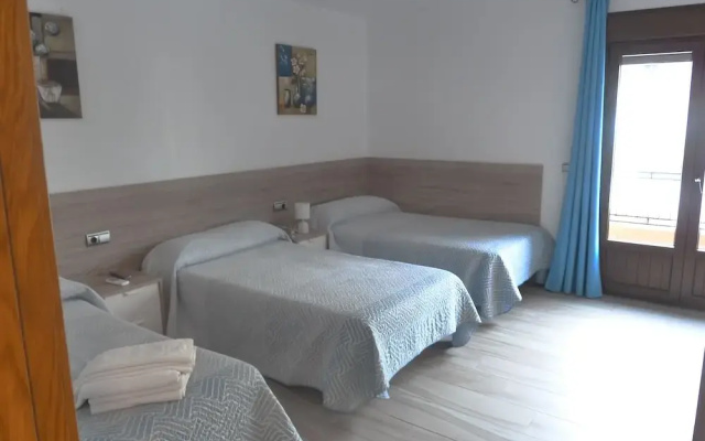 Hostal y apartamentos Casa Fermina