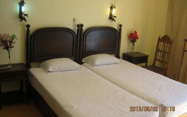 Residencial Miradoiro Guest House
