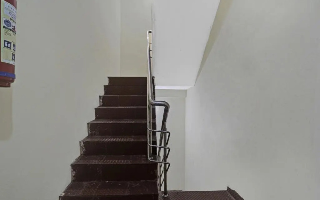 OYO Flagship 86010 T NAGAR Residency